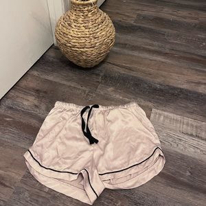 stars above silk pajama shorts - size Medium